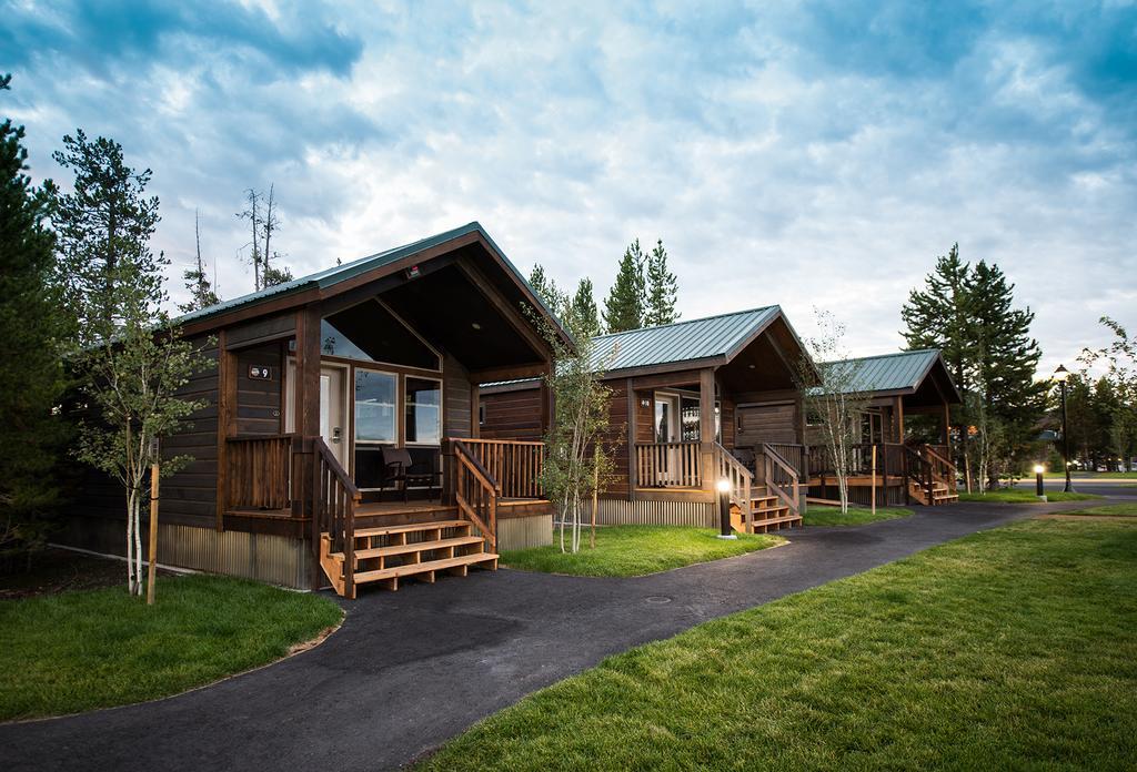 Explorer Cabins At Yellowstone Вест-Йеллоустоун Екстер'єр фото