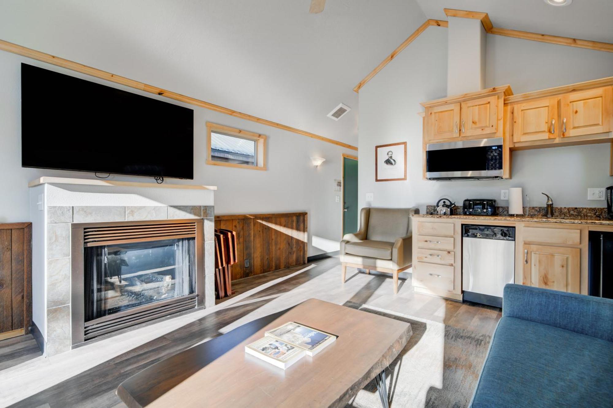 Explorer Cabins At Yellowstone Вест-Йеллоустоун Екстер'єр фото