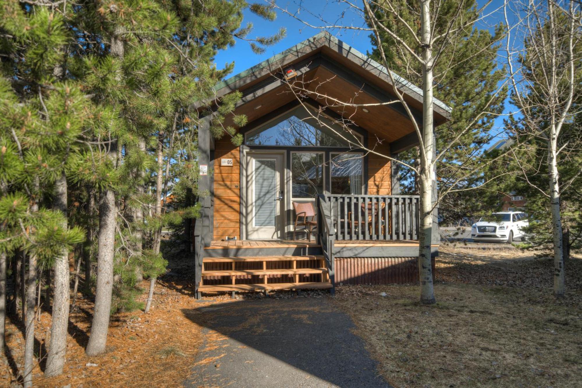 Explorer Cabins At Yellowstone Вест-Йеллоустоун Екстер'єр фото