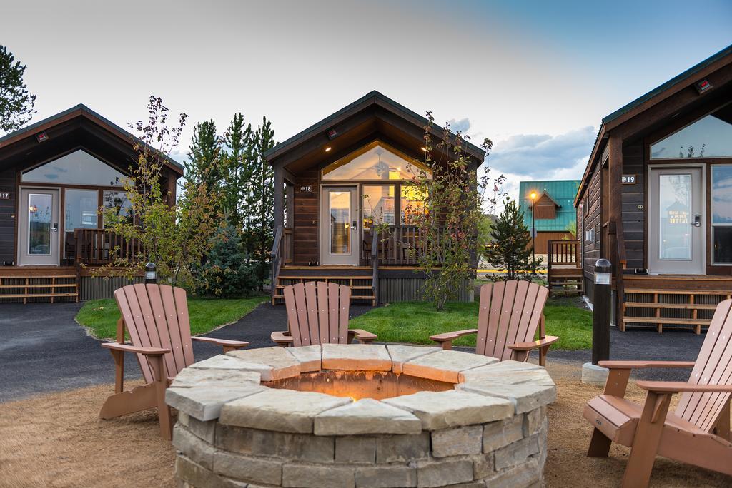 Explorer Cabins At Yellowstone Вест-Йеллоустоун Екстер'єр фото