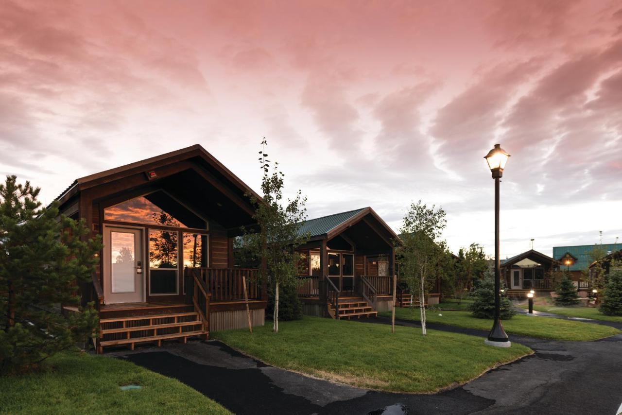 Explorer Cabins At Yellowstone Вест-Йеллоустоун Екстер'єр фото